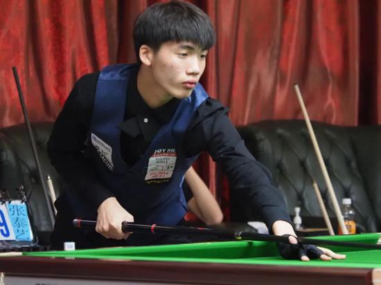 有助于向其 有助于向其